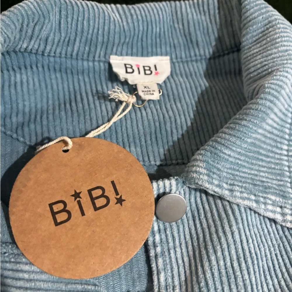 Bibi NWT XL Light Blue Corduroy Floral appliqués distressed Cropped Jacket - - Picture 4 of 4